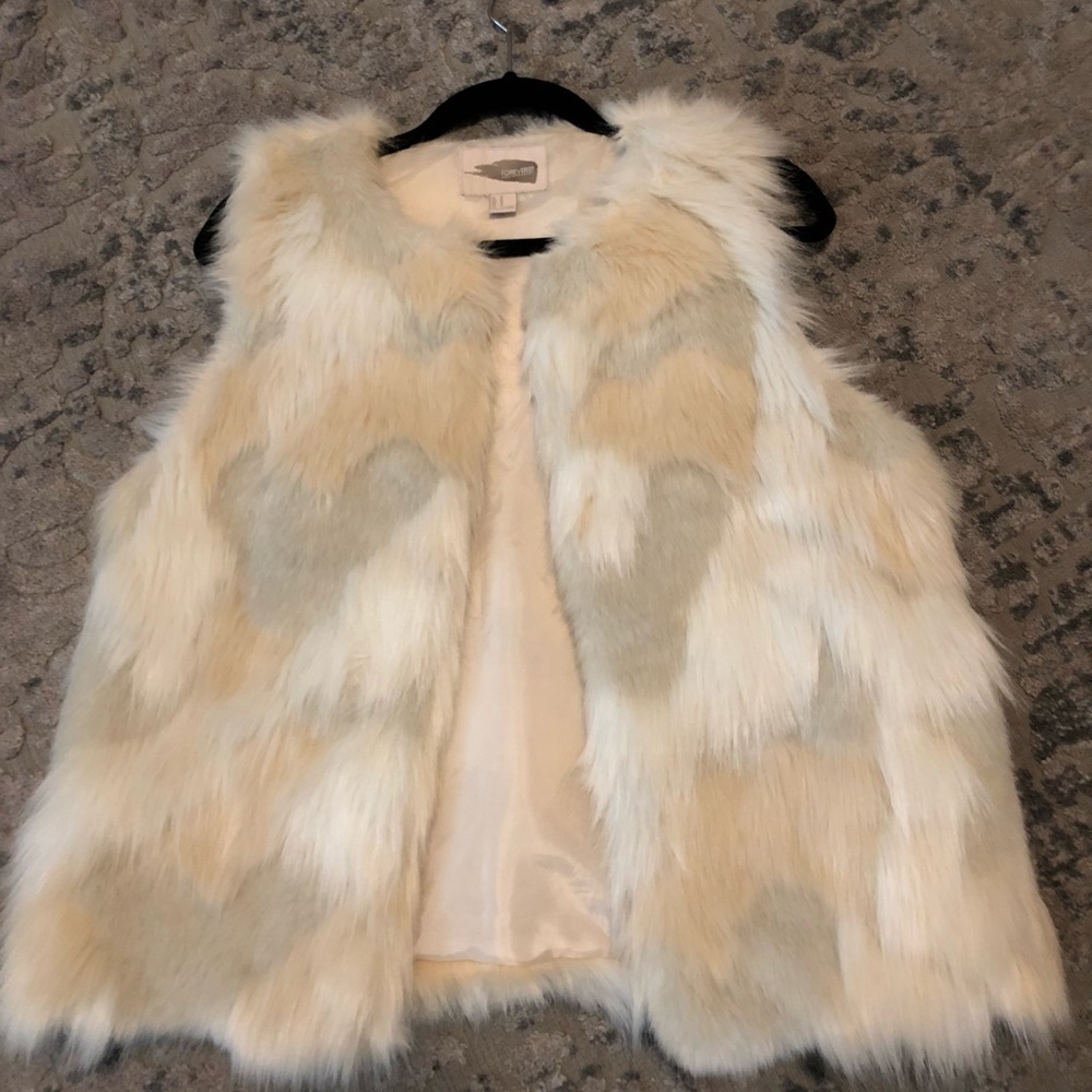 Like new faux fur vest